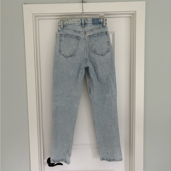 Abercrombie & Fitch Ultra High Rise 90s Straight Jean (Curve love) Size 27 - Picture 5 of 6